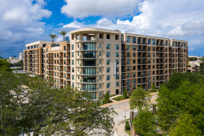 The McAdams at Memorial City in Houston, TX - Foto de edificio - Building Photo