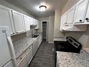500 YELLOWWOOD Ct in Altamonte Springs, FL - Building Photo - Building Photo