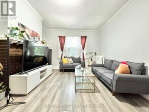 5325 Van Alstyne Pl in Niagara Falls, ON - Building Photo - Building Photo