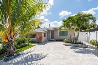 1521 NE 3rd Ave in Fort Lauderdale, FL - Building Photo - Building Photo