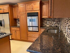45 Inwood Rd in Port Washington, NY - Building Photo - Building Photo