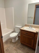 3218 E 12th St in Joplin, MO - Building Photo - Building Photo