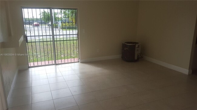 2889 NW 197th Terrace in Miami Gardens, FL - Building Photo - Building Photo