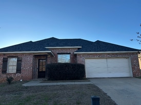 303 Silver Tree Ln in Pearl, MS - Building Photo