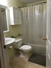 5 Whitechurch Ct in Germantown, MD - Foto de edificio - Building Photo