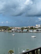 650 Island Way in Clearwater, FL - Building Photo - Building Photo
