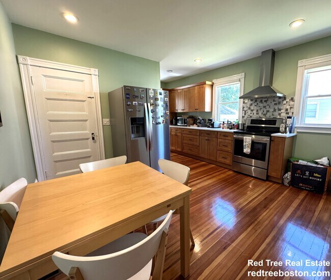23-25 Fuller St in Waltham, MA - Building Photo - Building Photo