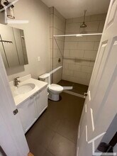 166 Hampshire St, Unit 5 in Cambridge, MA - Foto de edificio - Building Photo