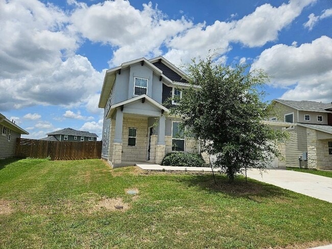 210 Four Star Dr in Elgin, TX - Building Photo - Building Photo