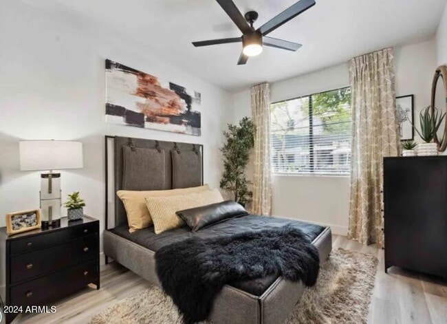 property at 6610 N 93rd Ave