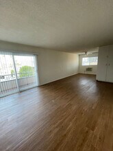 946 Arapahoe St in Los Angeles, CA - Building Photo - Building Photo