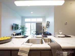 1243 E Cherry St in Springfield, MO - Building Photo - Building Photo