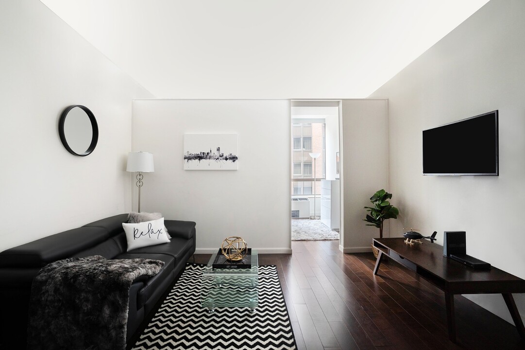 95 Wall St in New York, NY - Building Photo