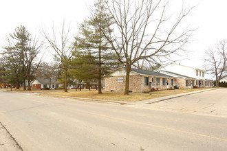 New Pine Apartments in Clio, MI - Foto de edificio - Building Photo