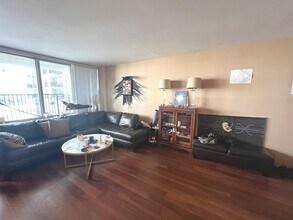 400 E Randolph St, Unit 823 in Chicago, IL - Building Photo - Building Photo