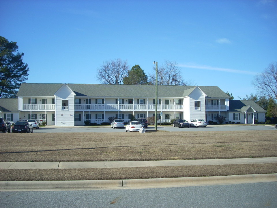 Cross Creek in Greenville, NC - Foto de edificio