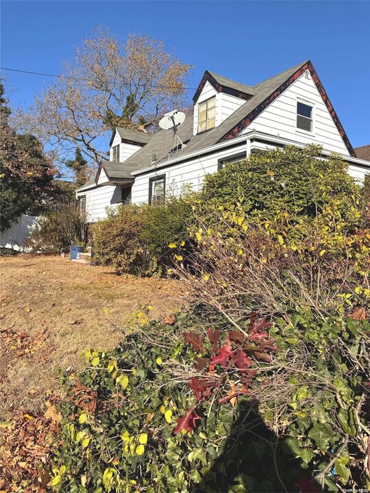 260-03 81st Ave in Queens, NY - Foto de edificio