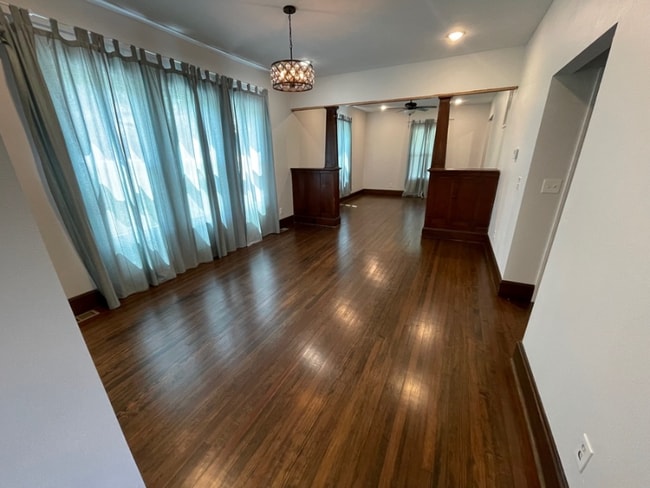 property at 1724 N Washington Ave