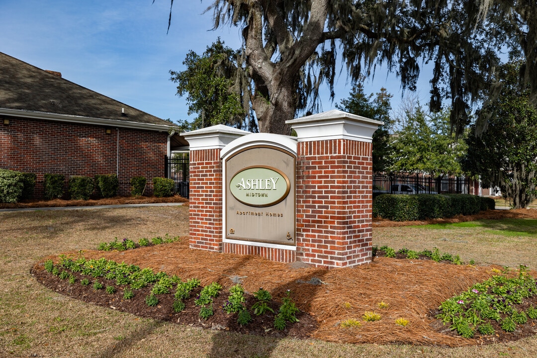 Ashley Midtown in Savannah, GA - Foto de edificio