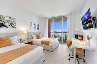 2602 E Hallandale Beach Blvd, Unit SI ID1227509P in Hallandale Beach, FL - Building Photo - Building Photo