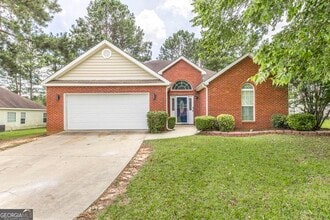 215 Wingfield Way in Kathleen, GA - Building Photo - Building Photo
