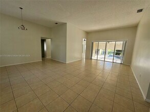 7440 NW 65th Ln in Parkland, FL - Building Photo - Building Photo