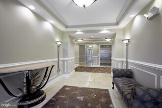 300 King Farm Blvd in Rockville, MD - Building Photo - Building Photo
