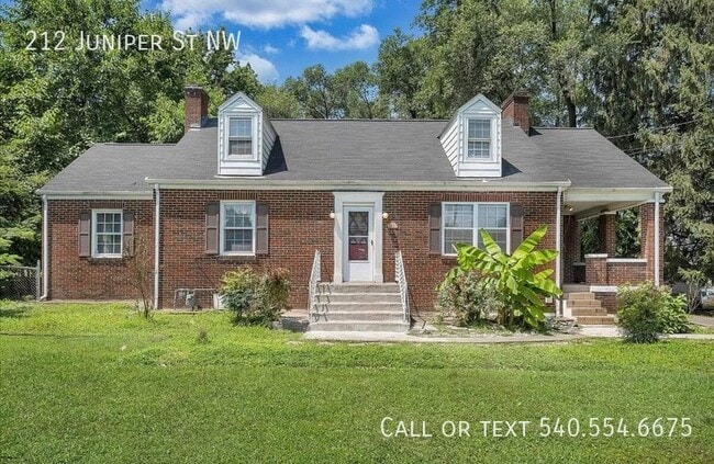 property at 212 Juniper St NW