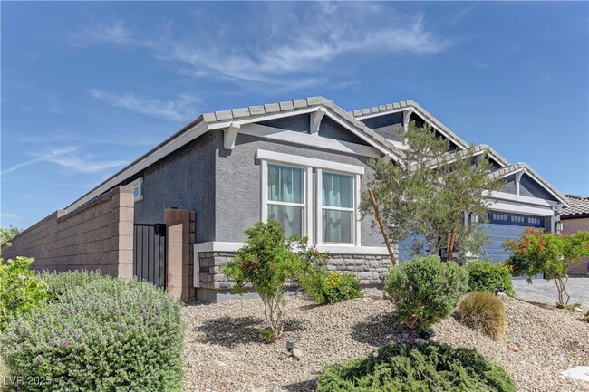6390 Montrose Park Ct in Las Vegas, NV - Building Photo - Building Photo