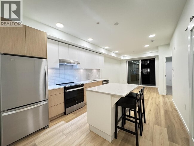 property at 1360 Victoria St