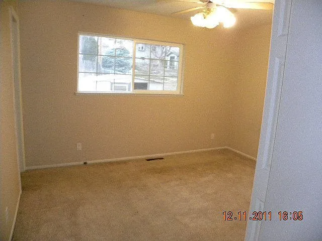 21 MacAlester Rd in Pueblo, CO - Building Photo