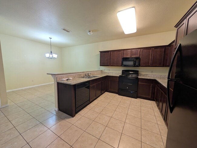 3105 112th St in Lubbock, TX - Building Photo - Building Photo