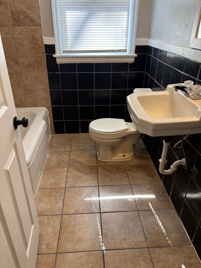 property at 3733 Vernon Ave