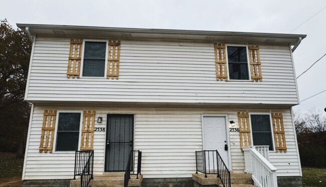 2536-2538 Highland Trace Dr in Nashville, TN - Building Photo - Building Photo
