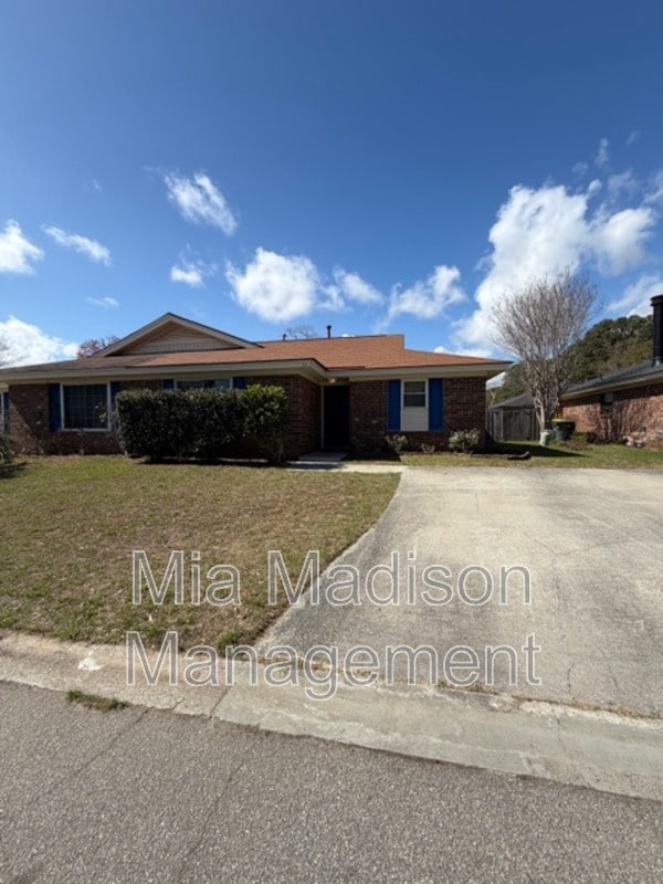 11 Peach Ct in Savannah, GA - Building Photo - Building Photo