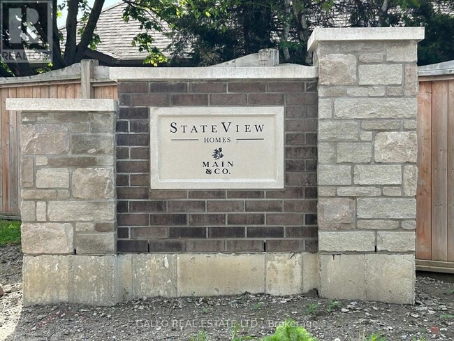 property at 13 Drover Cir