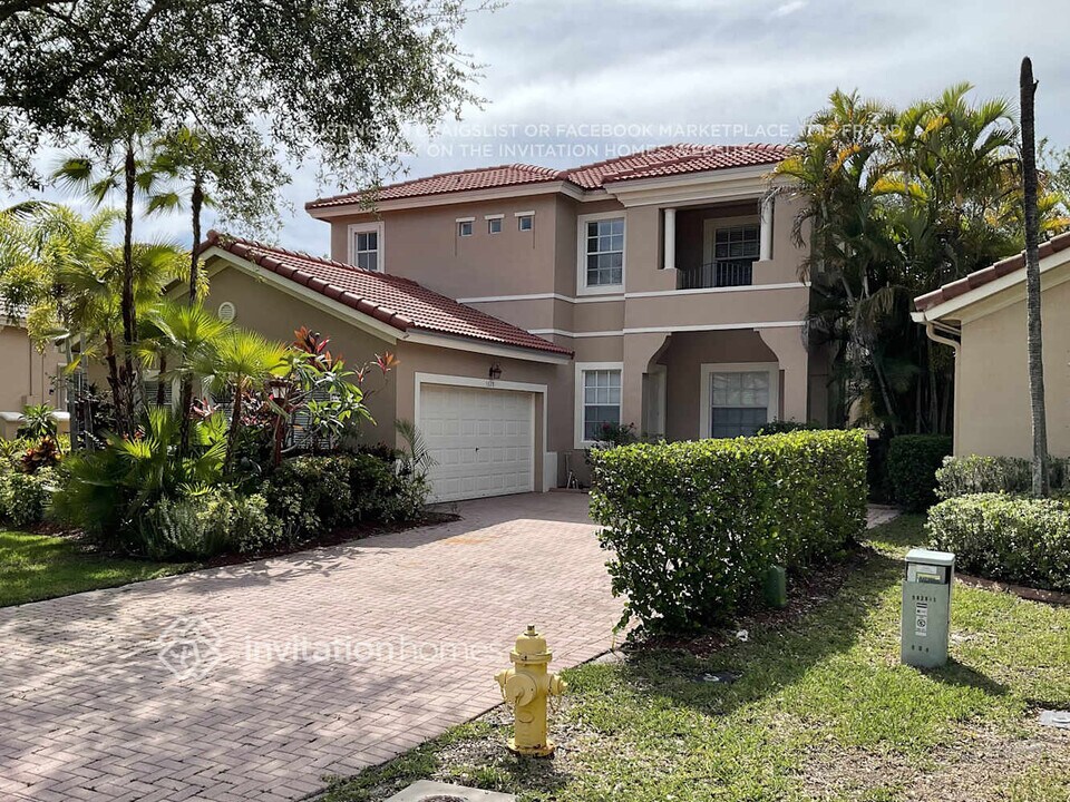 5828 NW 120th Ave in Coral Springs, FL - Building Photo