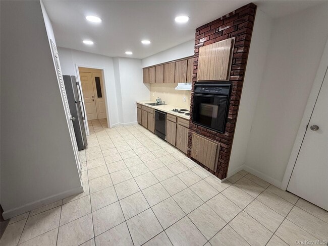 5 Jonquill Ln in Kings Park, NY - Building Photo - Building Photo