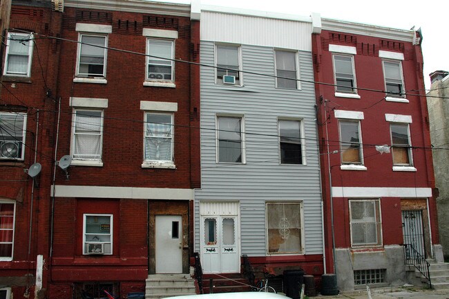 2419 Clifford St in Philadelphia, PA - Building Photo - Building Photo