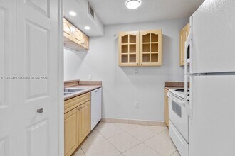 102 SW 6th Ave in Miami, FL - Building Photo - Building Photo