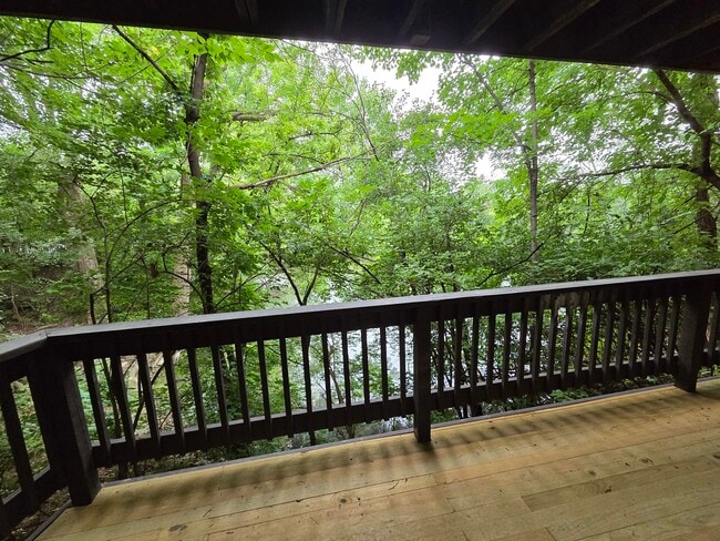 5522 E Lake Dr in Lisle, IL - Building Photo - Building Photo