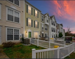 667 Sprite Way in Glen Burnie, MD - Building Photo