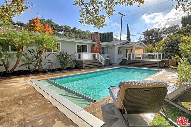 1931 Country Pl in Ojai, CA - Building Photo - Building Photo