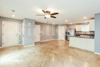 5106 N Bellaire Ave in Kansas City, MO - Building Photo - Building Photo