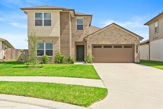 207 William Ln in Arcola, TX - Building Photo - Building Photo