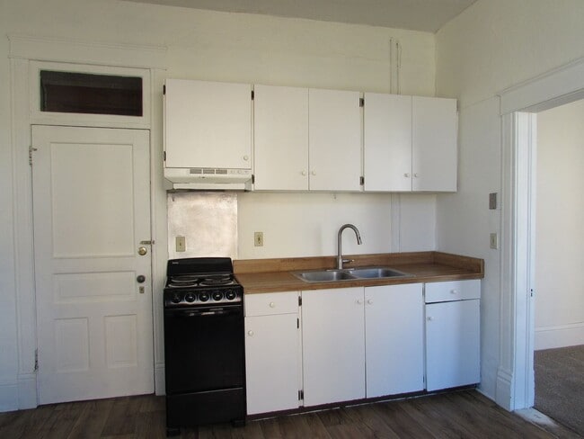 318 Victor Ave in Victor, CO - Building Photo - Building Photo