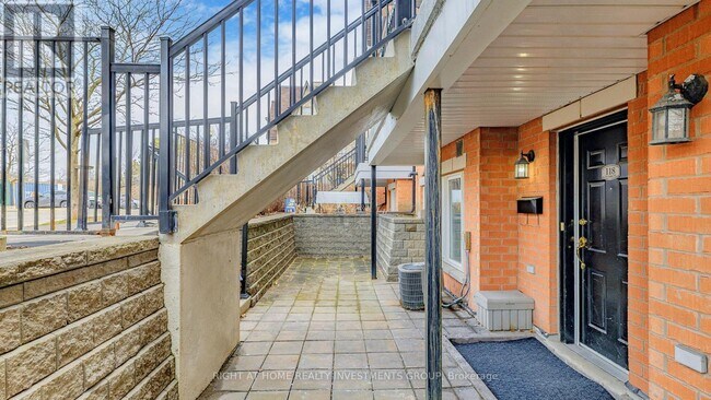 316 John St. in Markham, ON - Building Photo - Building Photo