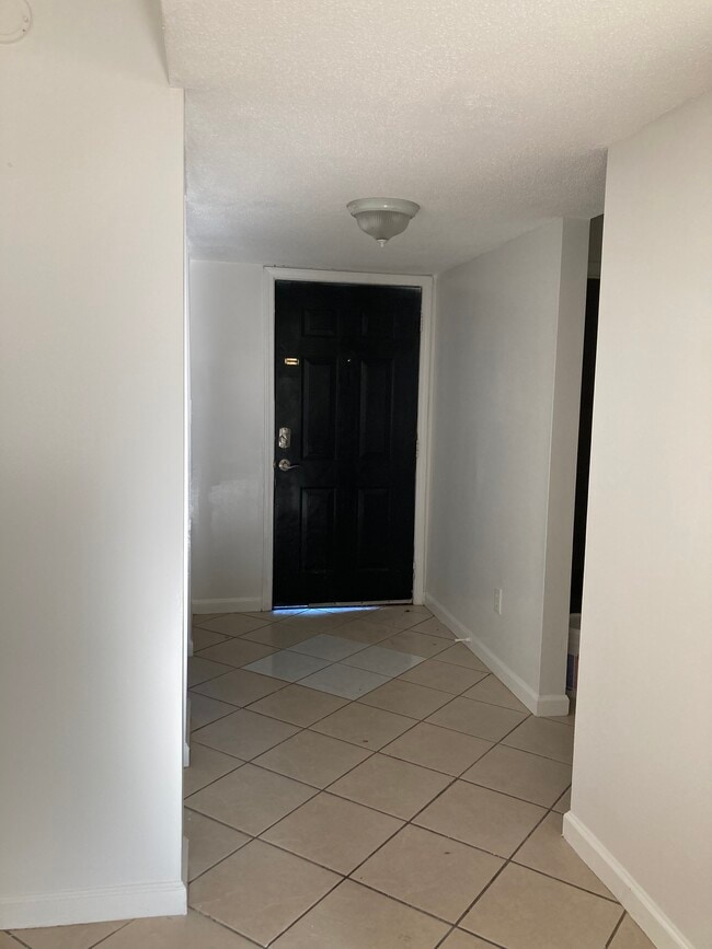 2022 Oak Park Ln, Unit TOWNHOUSE CONDO in Decatur, GA - Foto de edificio - Building Photo