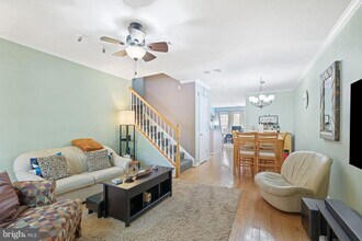 11216 Edson Park Pl in North Bethesda, MD - Building Photo - Building Photo
