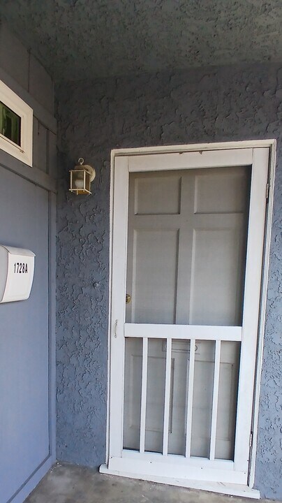 1728 N Hollywood Way, Unit 1728 #A in Burbank, CA - Building Photo